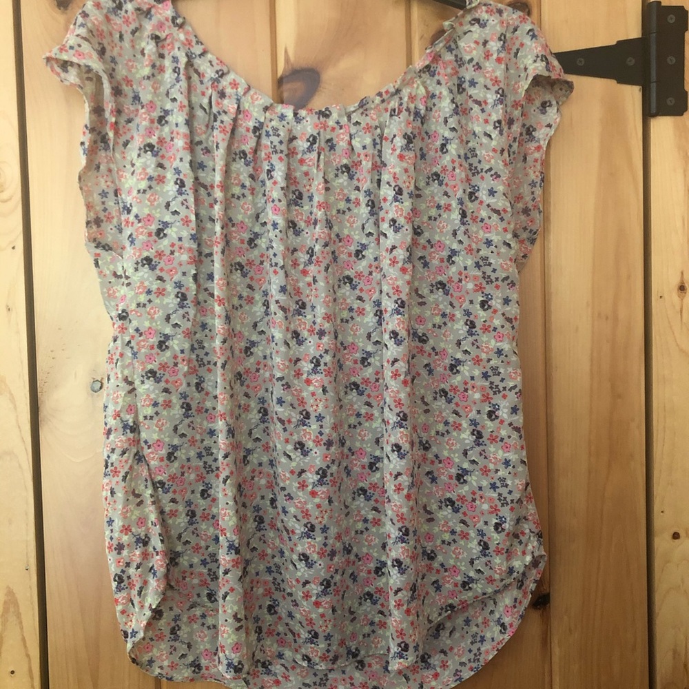 LC Lauren Conrad cap sleeve floral print blouse